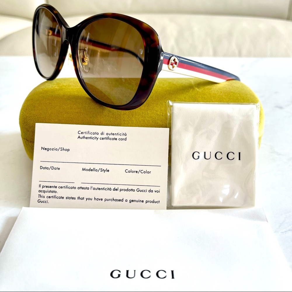 💎NIB Gucci💎Logo and Stripe Sunglasses, 59mm